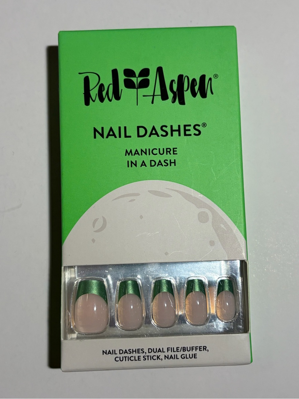 Nail Dashes Packaging